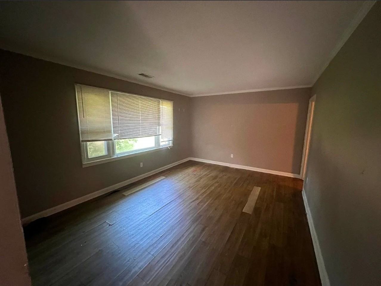 2201 Shirley Ave - Photo 3 of 17