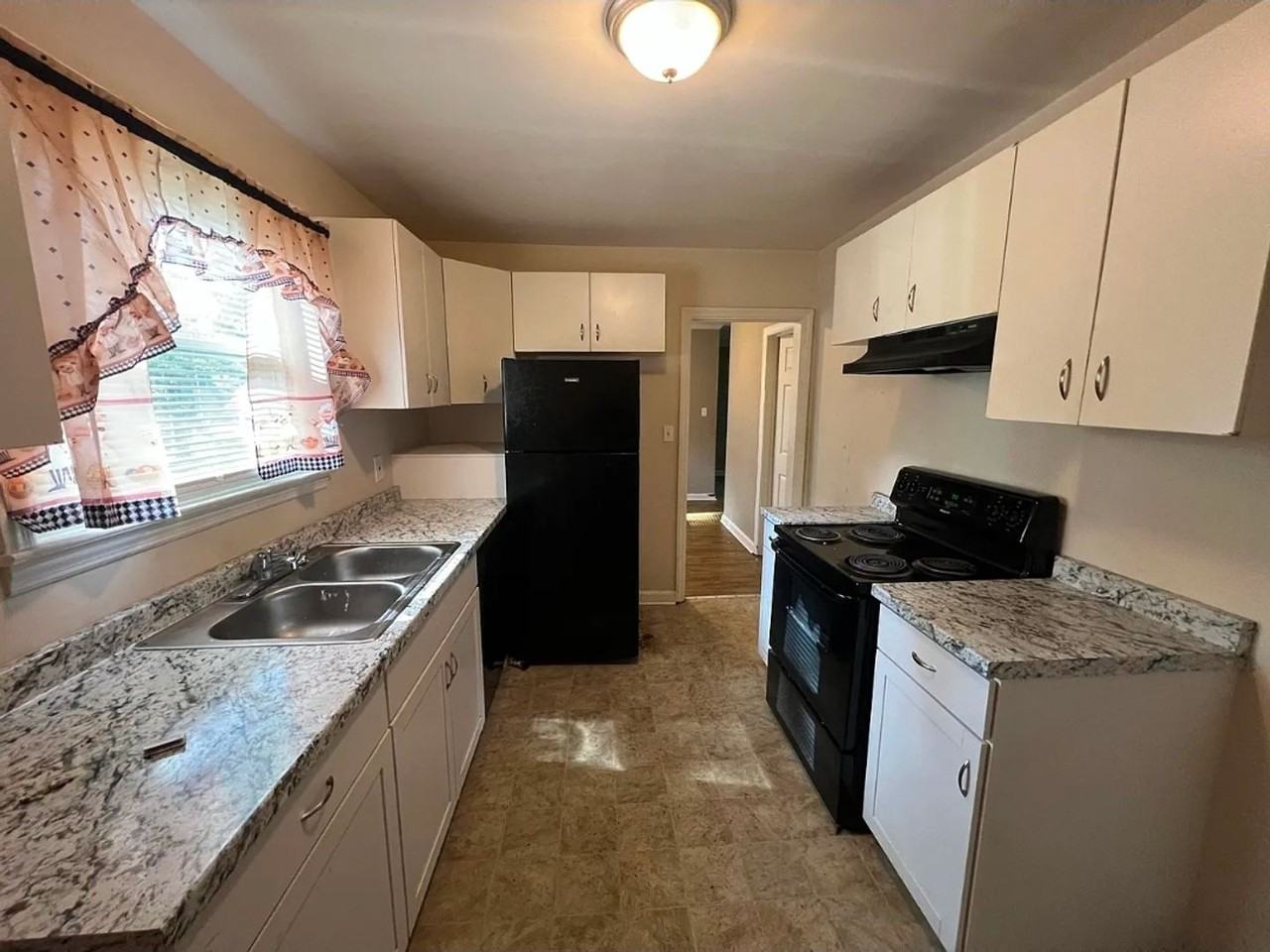 2201 Shirley Ave - Photo 6 of 17