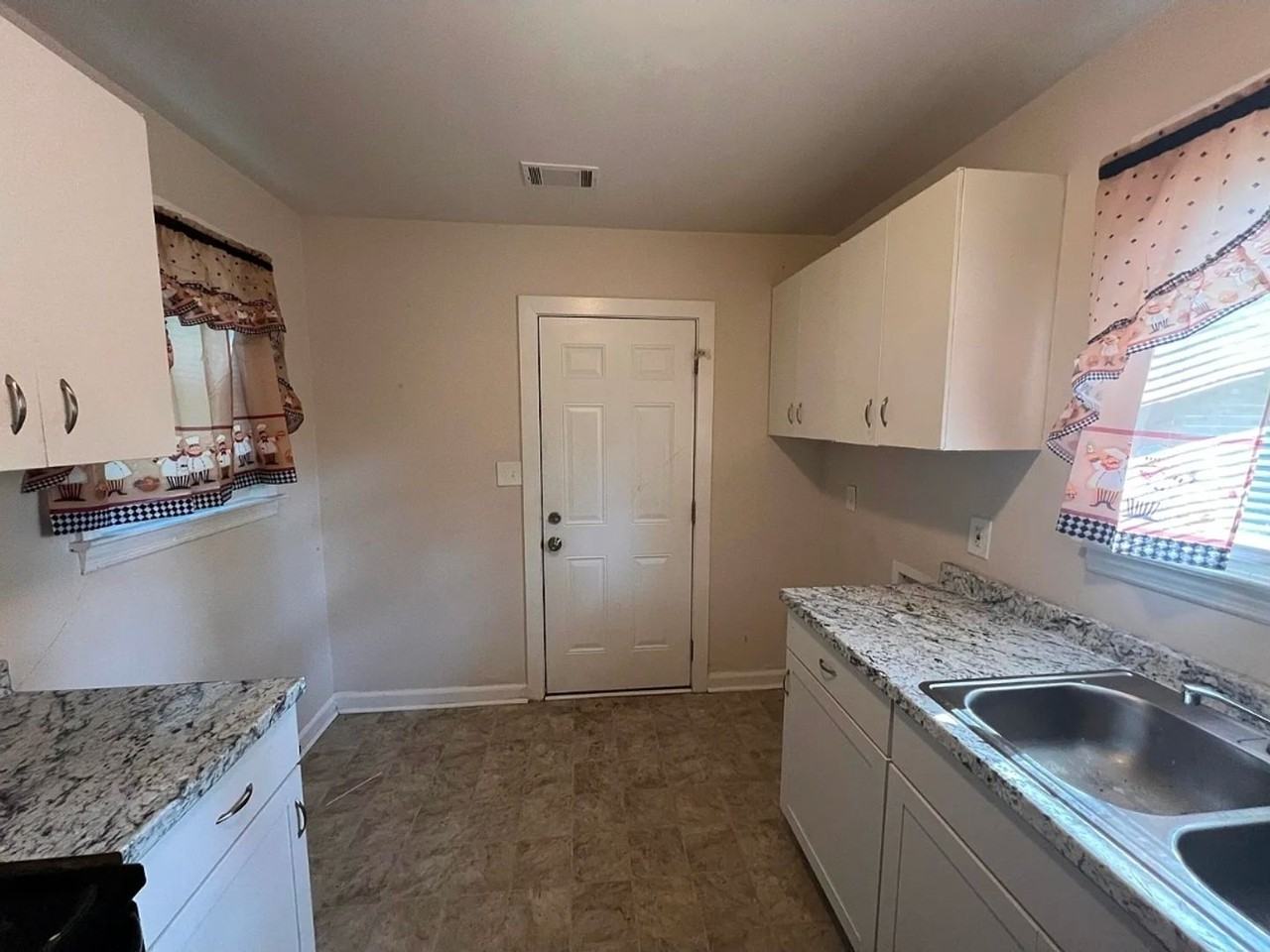 2201 Shirley Ave - Photo 7 of 17