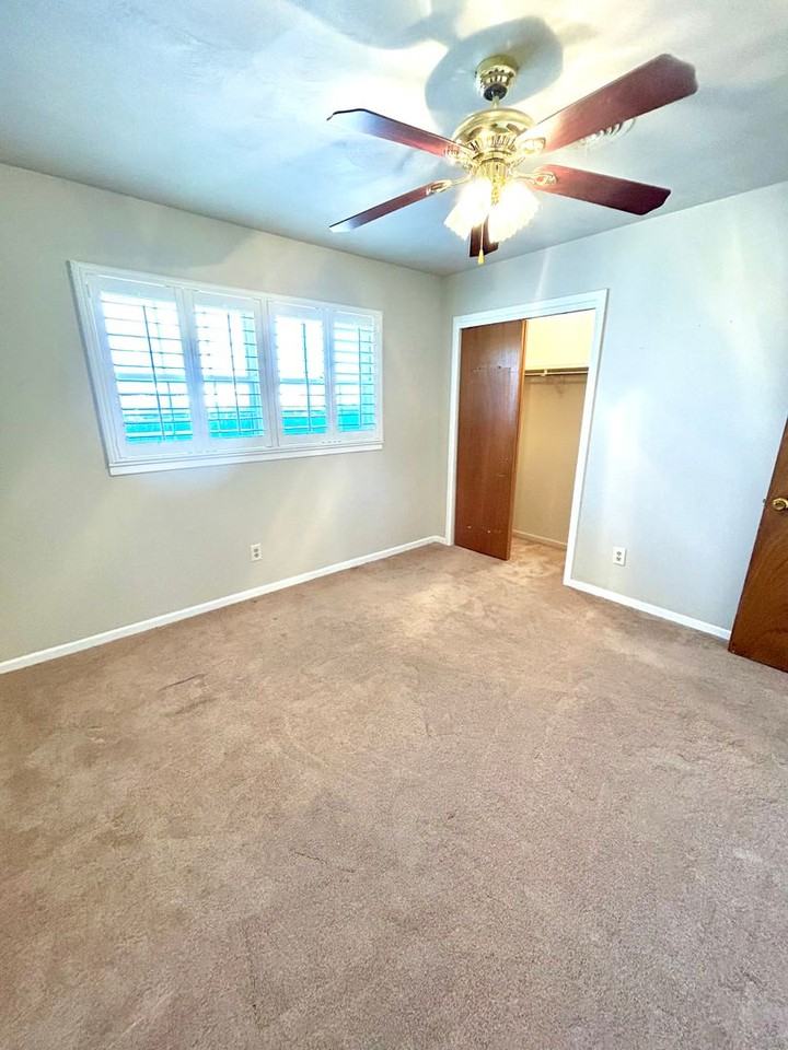 5419 9th St - Photo 6 of 22