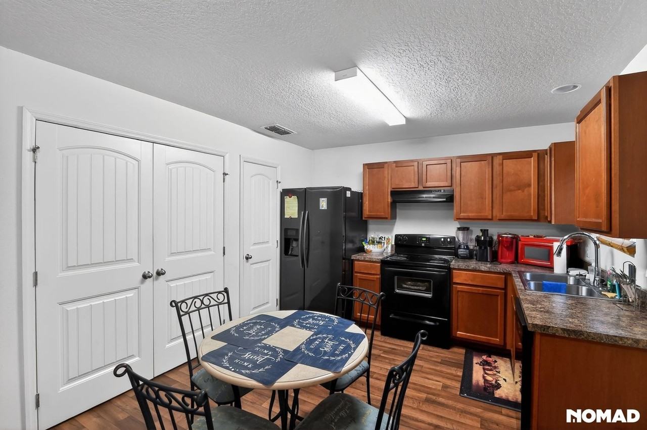 926 Se Waco Blvd - Photo 4 of 32