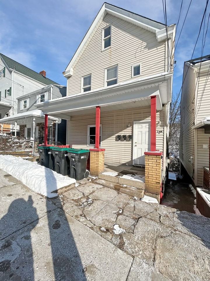 36 Hickory St - Etna - Photo 2 of 40