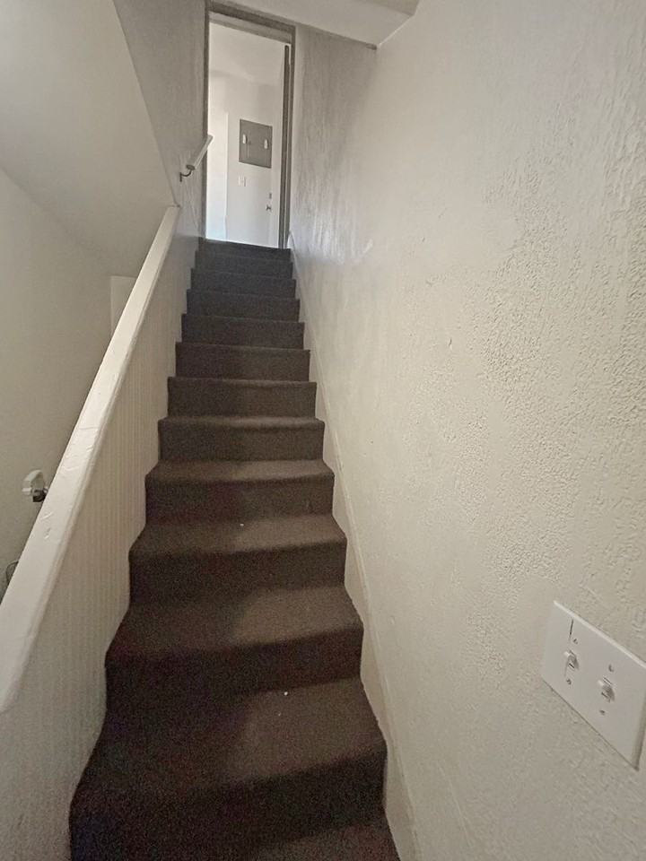 36 Hickory St - Etna - Photo 3 of 40