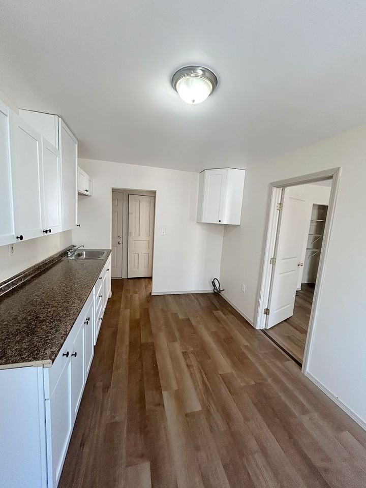 36 Hickory St - Etna - Photo 5 of 40