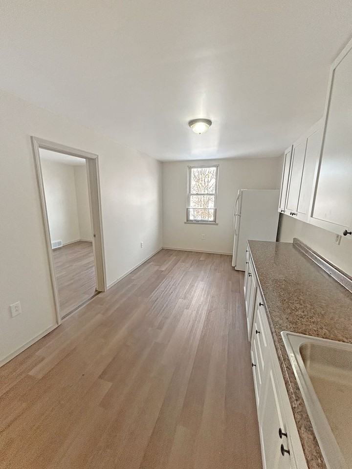 36 Hickory St - Etna - Photo 6 of 40