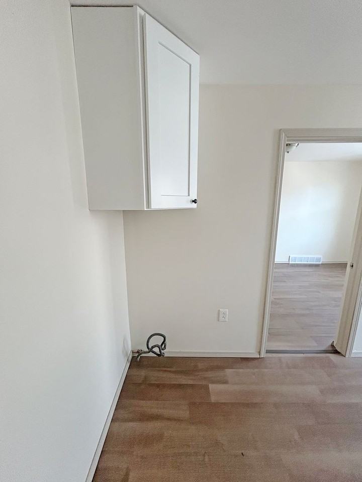 36 Hickory St - Etna - Photo 7 of 40