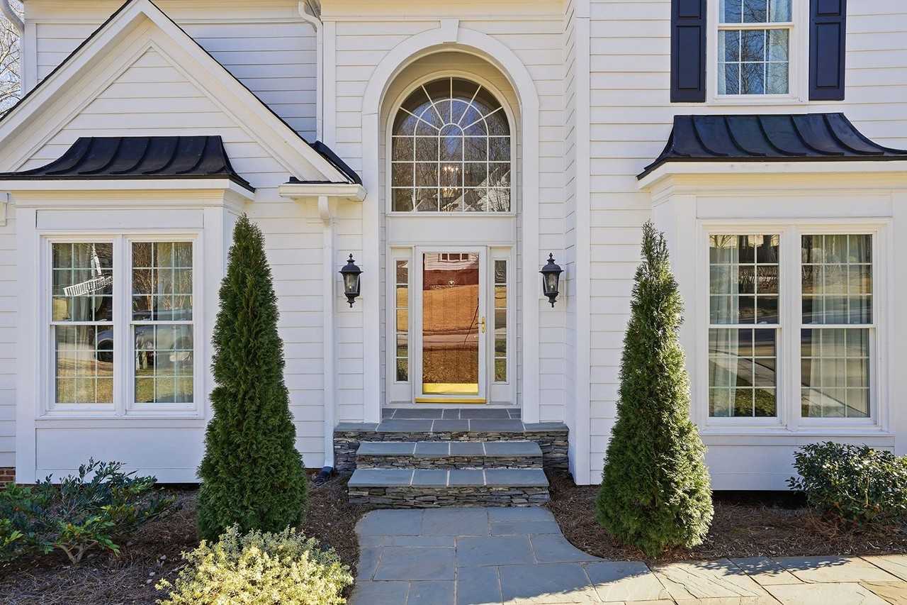 217 Strathburgh Ln - Photo 2 of 44