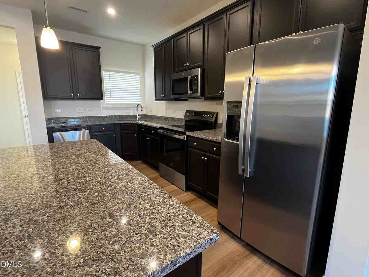 1426 Cooper St - Photo 3 of 13