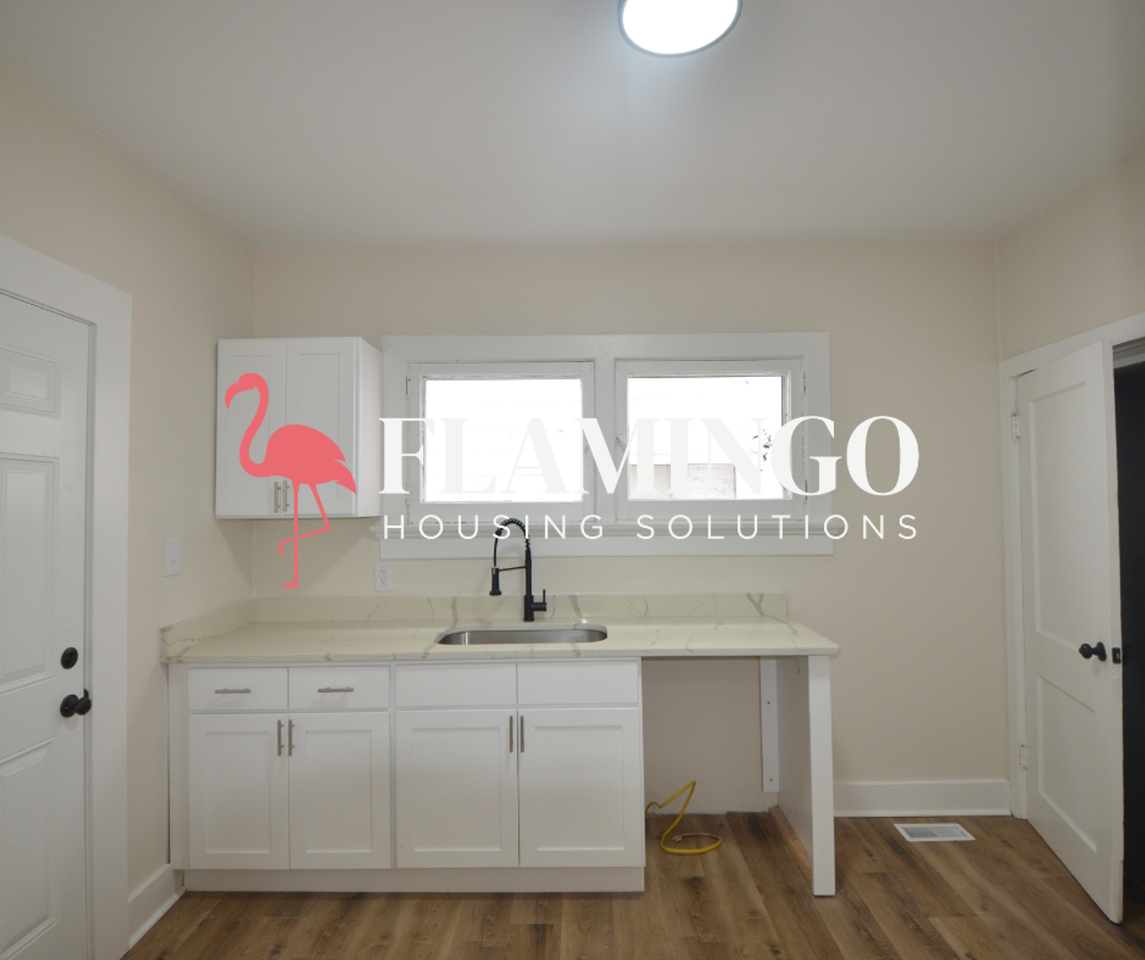 82 S Sperling Ave - Photo 5 of 14