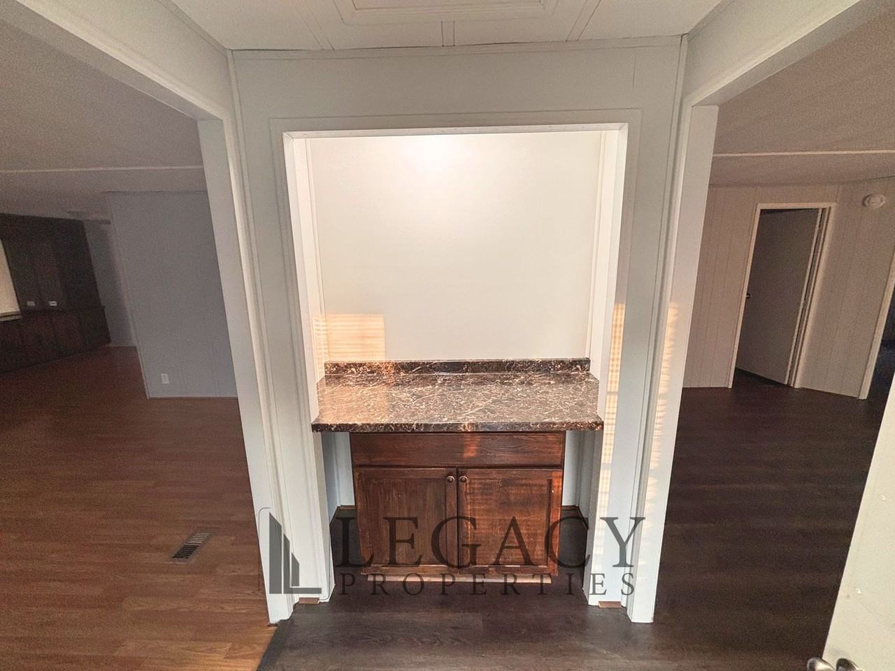 312 Randall Rd - Photo 3 of 14