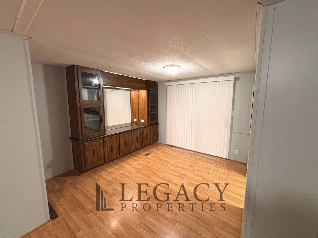 312 Randall Rd - Photo 5 of 14