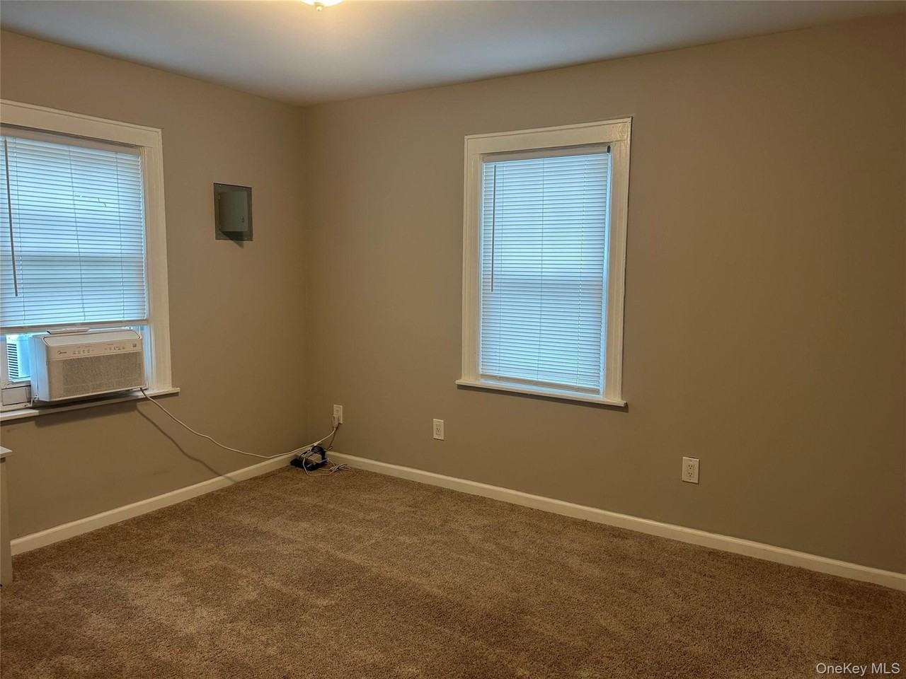 24815 89th Ave Apt 2 #2 - Photo 7 of 9