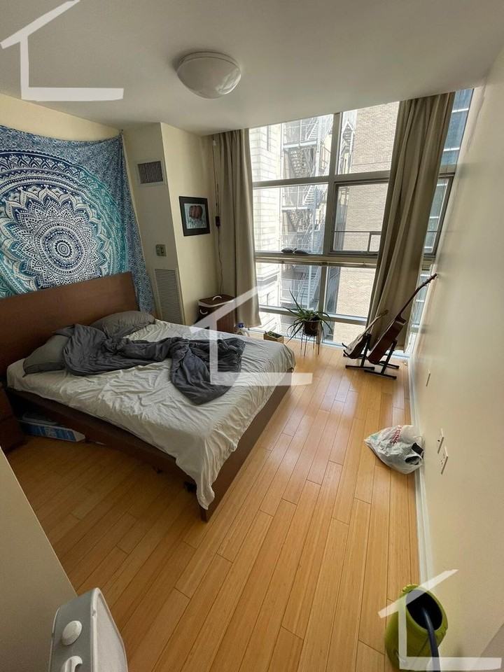 41 Bay State Rd - Photo 6 of 7