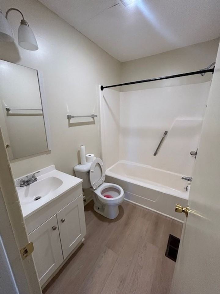 3601B Hillcrest Dr - Photo 5 of 8