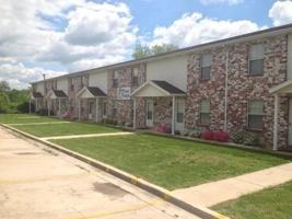 featured image of 1300 W Hall St