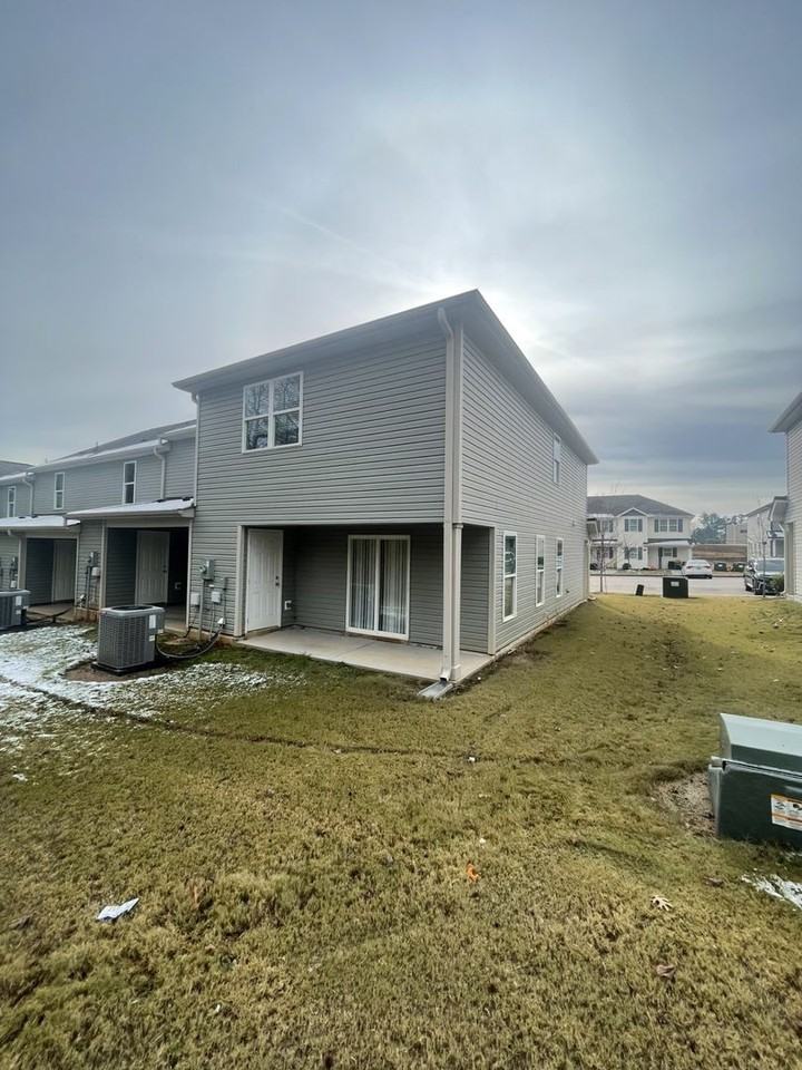 2048 Wiggins Village Dr - Photo 2 of 20