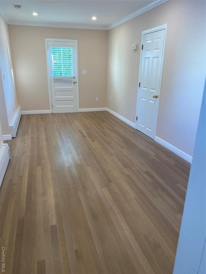 75 W Washington Ave - Photo 2 of 9