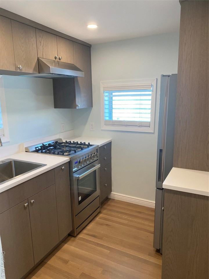 75 W Washington Ave - Photo 5 of 9