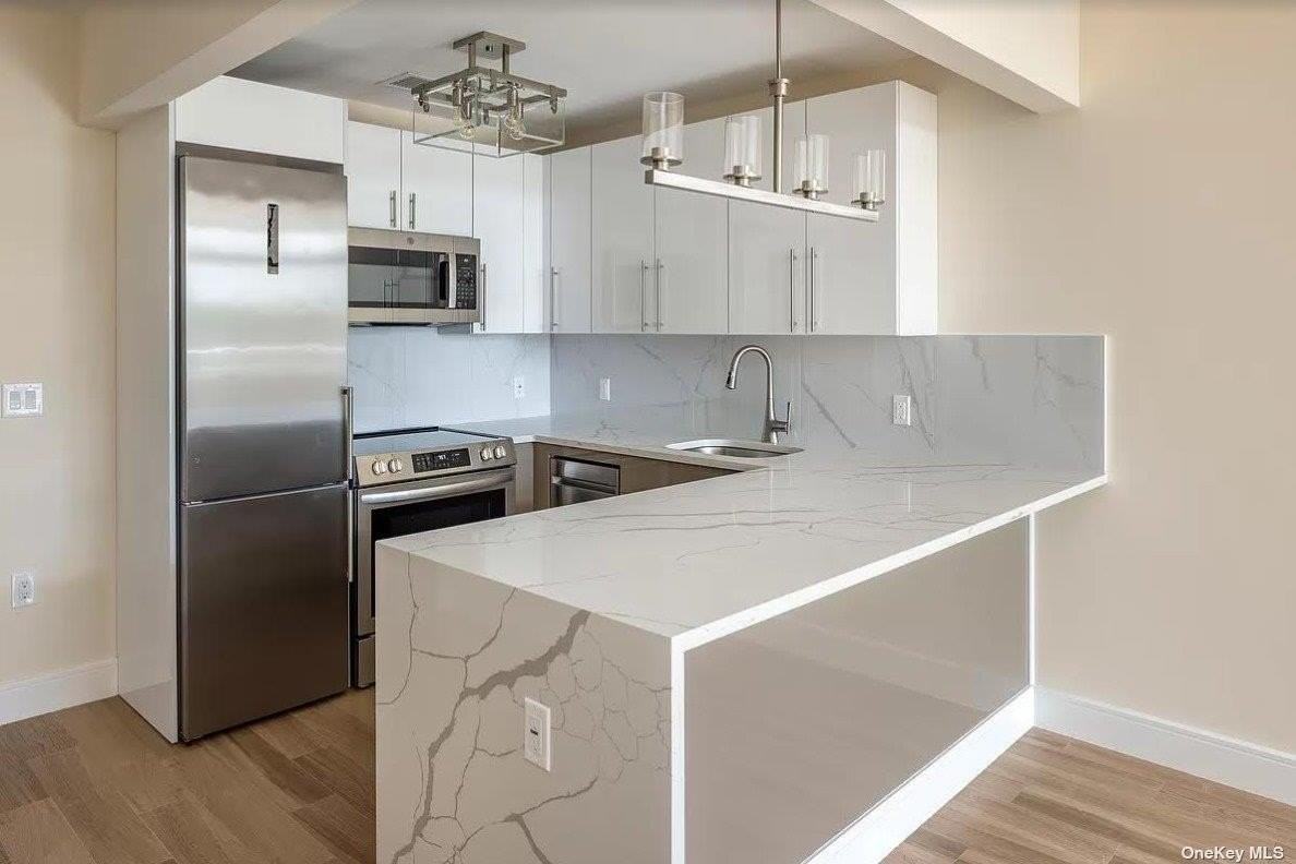 10314 Northern Blvd Unit 6b #6B - Photo 3 of 8