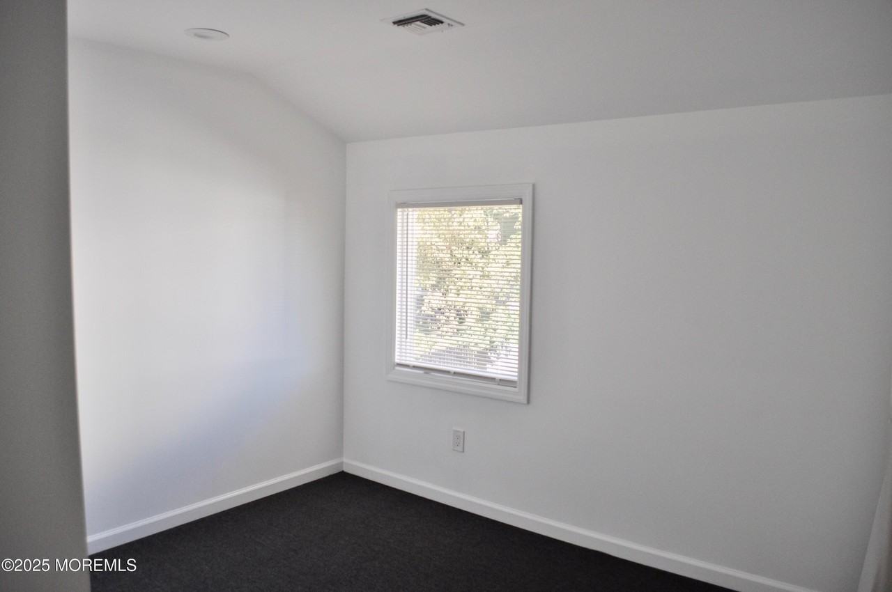 485 Joline Ave Apt 2 #2 - Photo 7 of 11