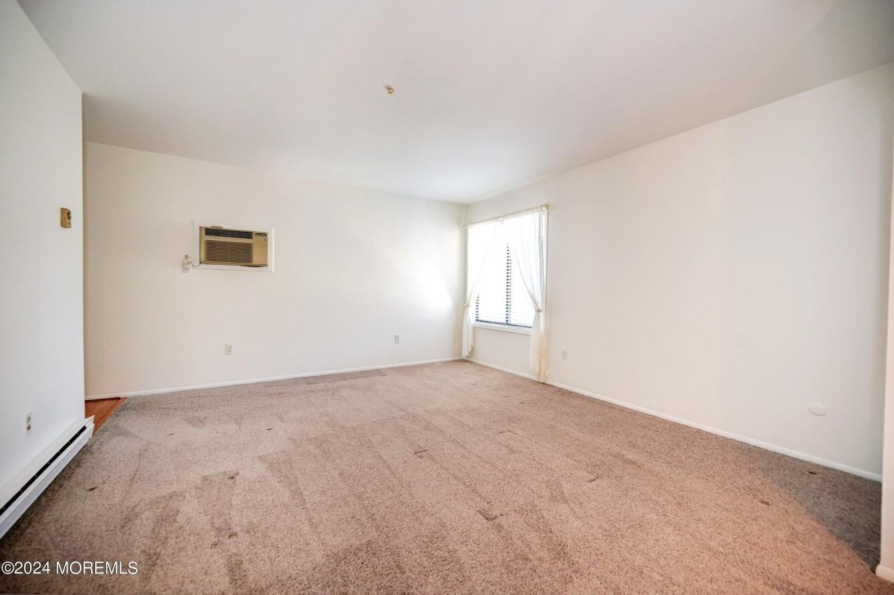 59 Amberly Dr Unit F #F - Photo 6 of 21