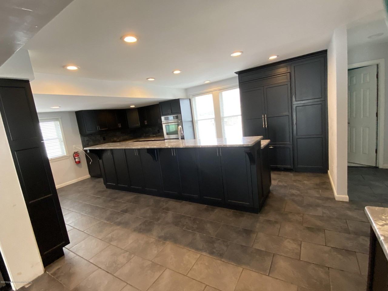 402 A Street unit: Downstairs - Photo 7 of 20