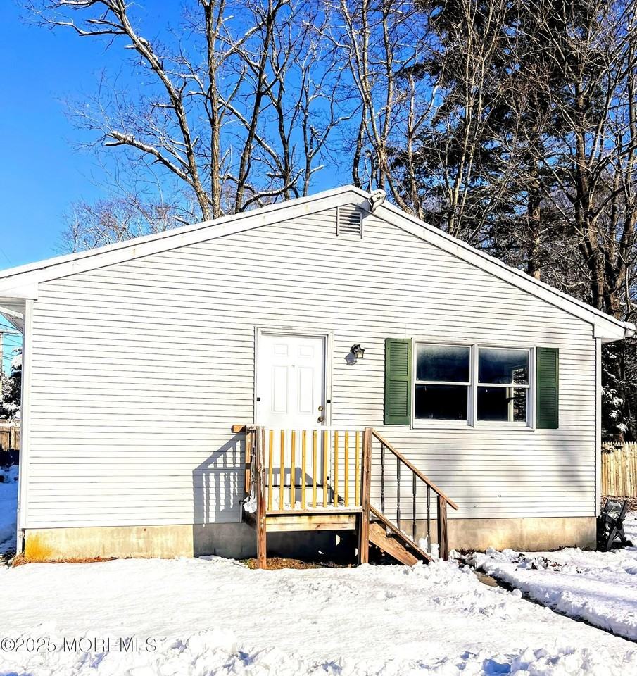 1023 Atlantic City Blvd - Photo 2 of 11