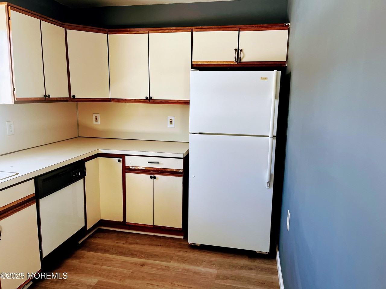 1023 Atlantic City Blvd - Photo 7 of 11