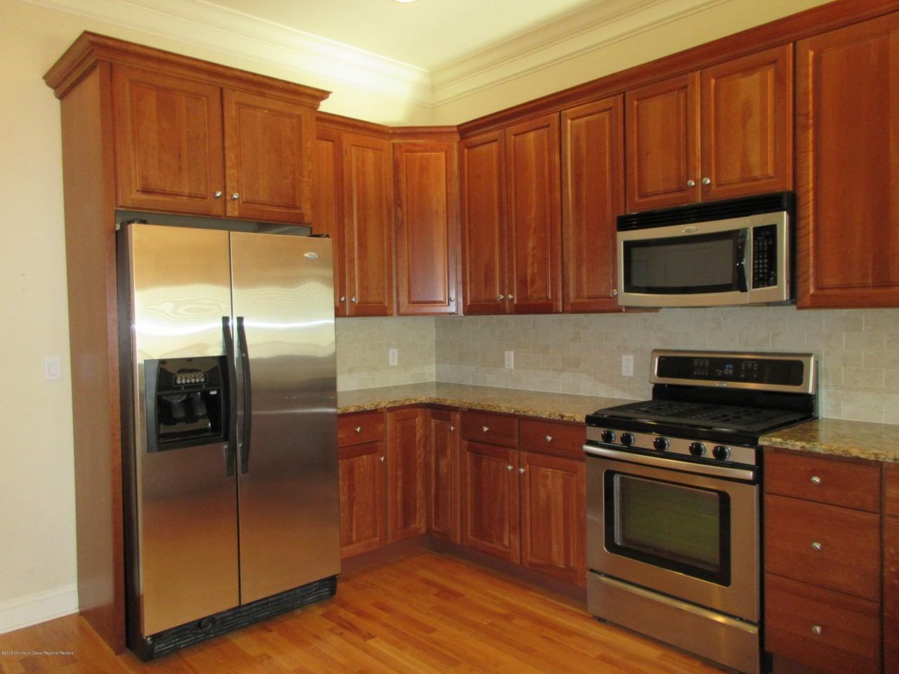 701 Main St Unit 301 #301 - Photo 6 of 13