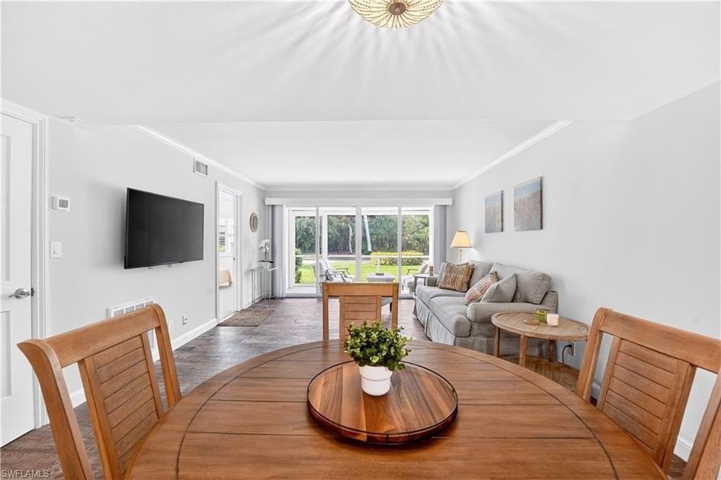 3930 Belair Ln #108 - Photo 3 of 26