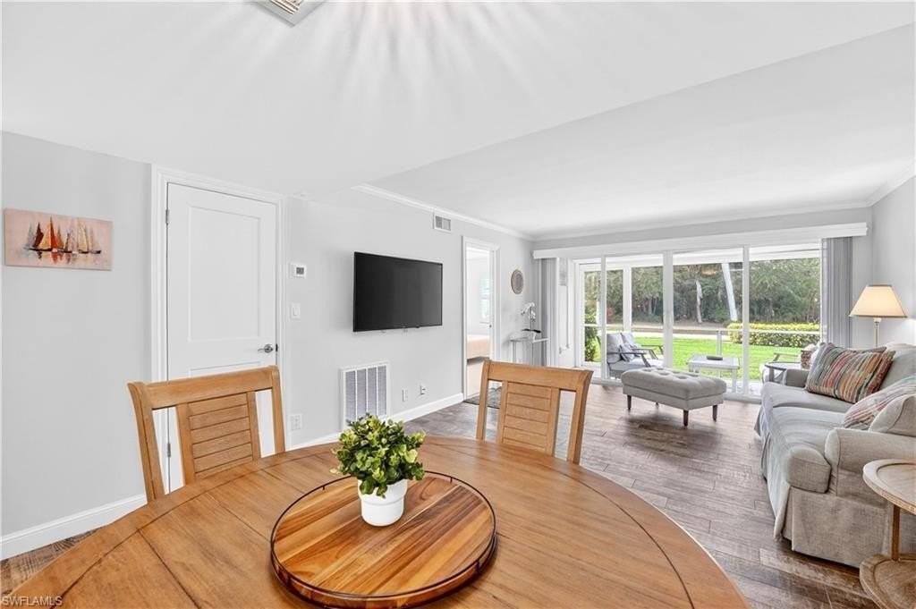 3930 Belair Ln #108 - Photo 4 of 26