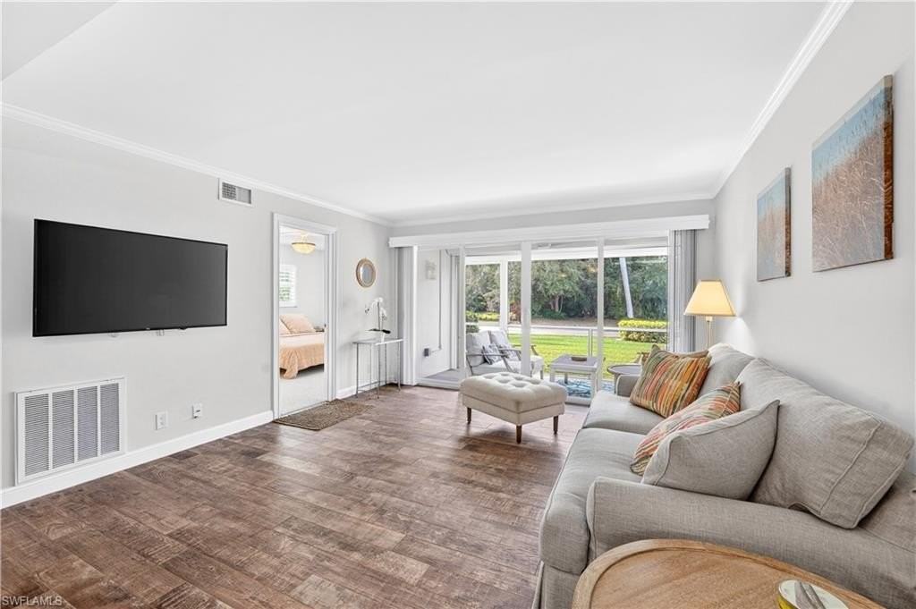 3930 Belair Ln #108 - Photo 7 of 26