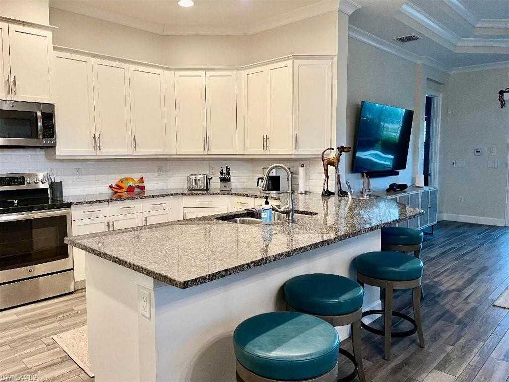 6907 Cay Ct - Photo 3 of 15