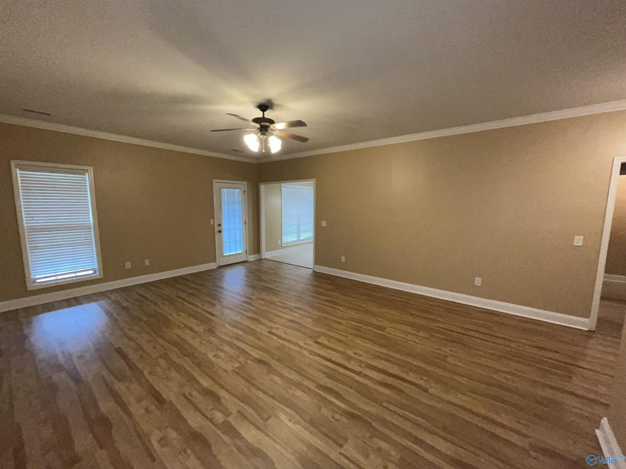 120 Lexi Ln - Photo 4 of 15