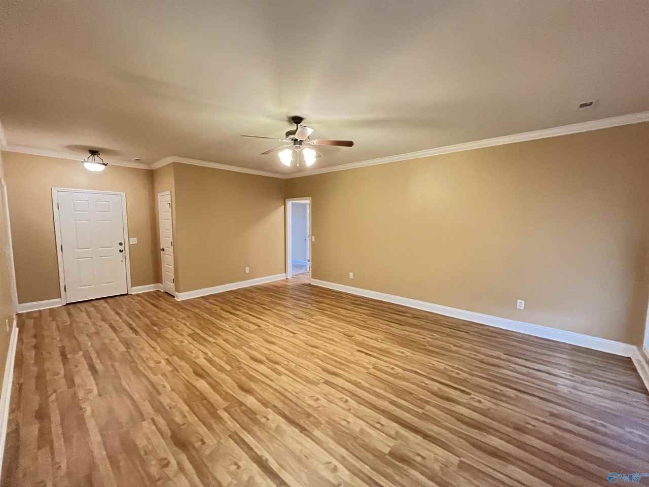 120 Lexi Ln - Photo 5 of 15