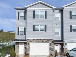 featured image of 2046 Mountain Ash Ln