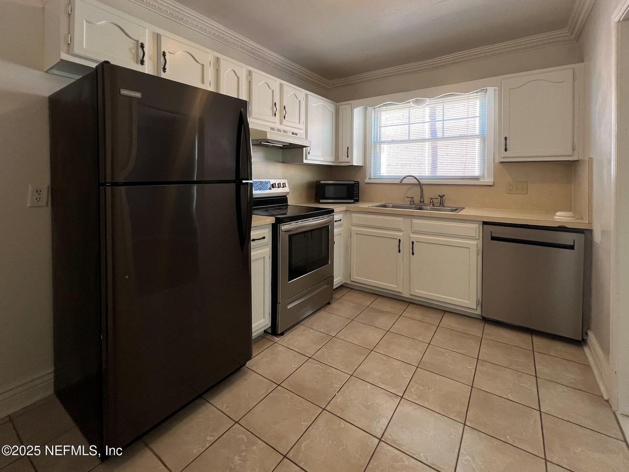 1788 San Marco Blvd Apt 4 #4 - Photo 5 of 14