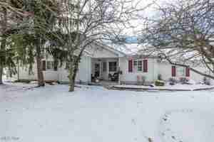 featured image of 6671 Hidden Lake Trl