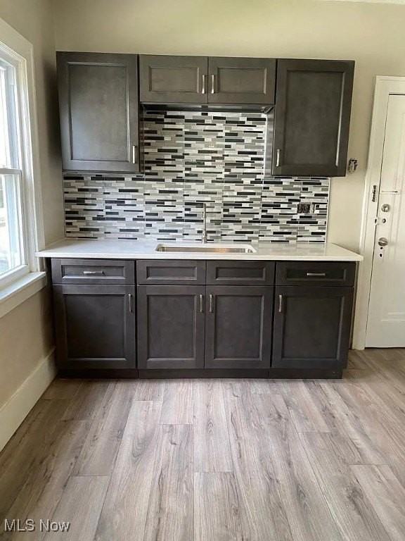 2215 Chesterland Ave - Photo 2 of 9