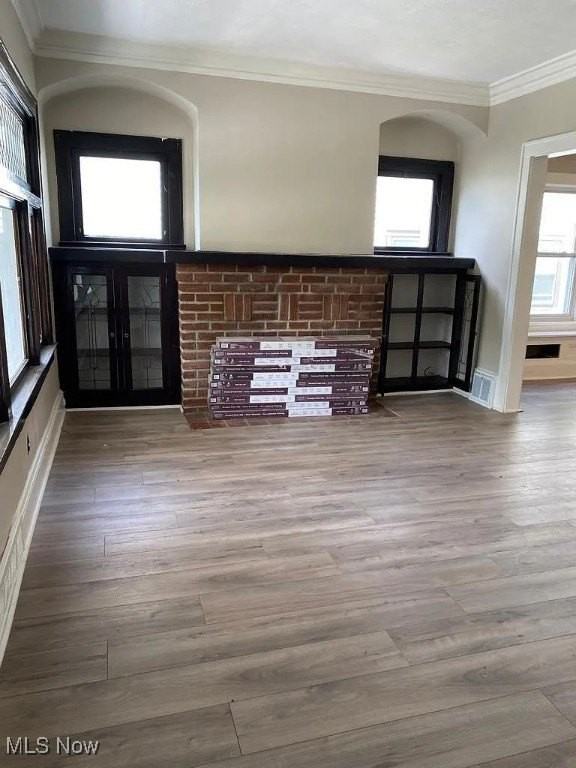 2215 Chesterland Ave - Photo 6 of 9