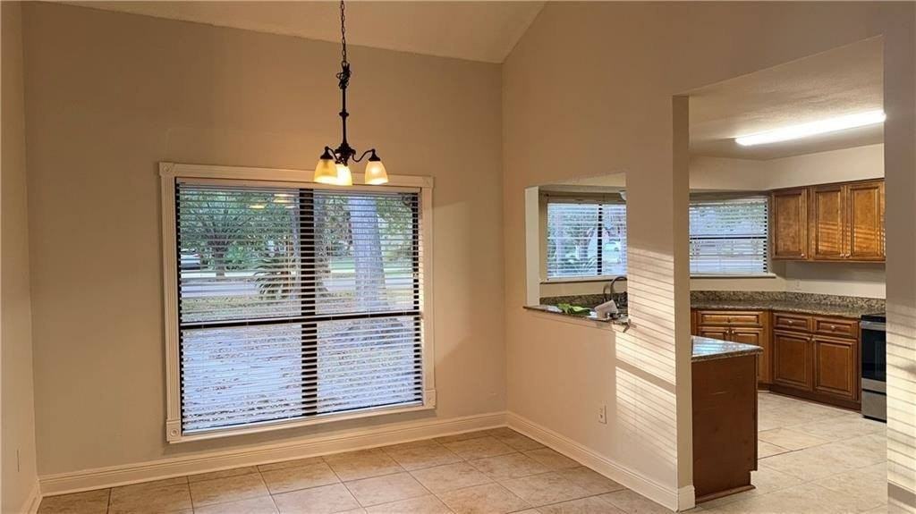 313 Woodridge Blvd - Photo 7 of 20