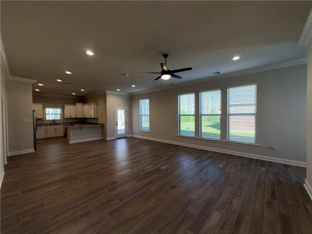 39477 Fairhope Dr - Photo 3 of 20