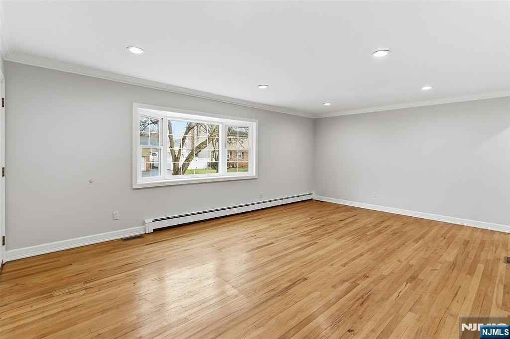 72 Prospect St - Photo 5 of 21