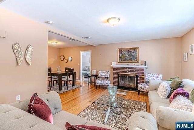 31 Perrin Dr - Photo 4 of 49