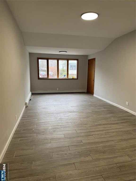 191 Everett Pl - Photo 5 of 20