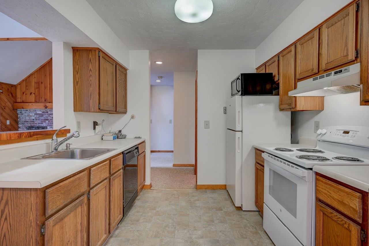 17 Woodland Pines Road #17 - Photo 3 of 26