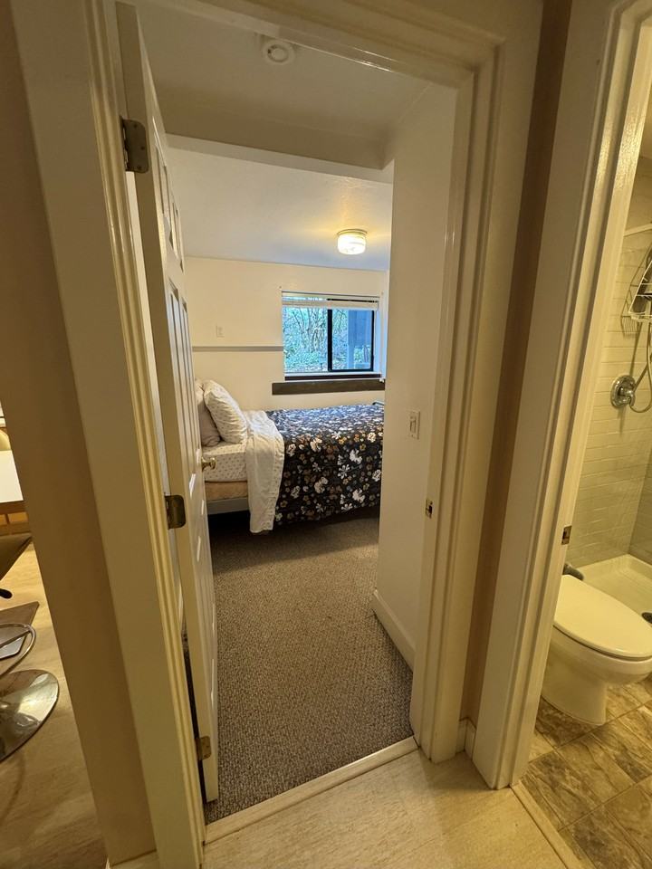 7319 17th Ave Ne - Photo 5 of 14