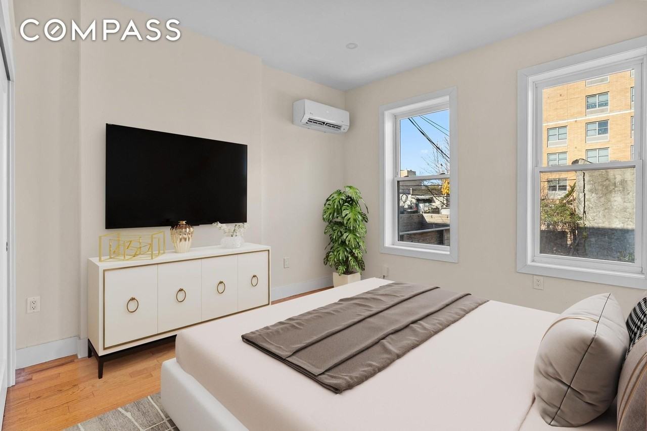 1143 Saint Marks Ave #1 - Photo 7 of 15