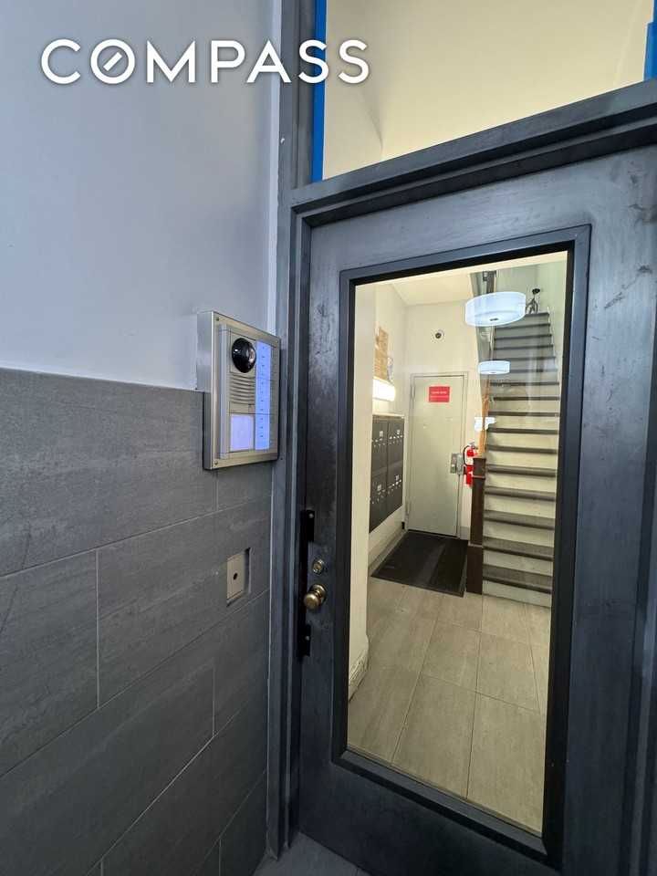 259 W 19th St #2NW - Photo 7 of 8