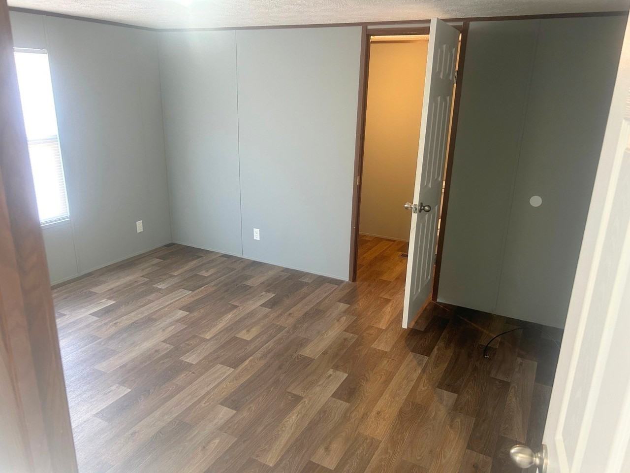 57 Celia Dr - Photo 4 of 4